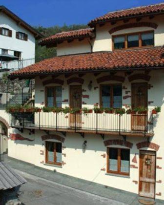 Le Village Монжове Екстер'єр фото